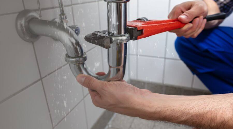 Expert burst pipe repair services in Fordoche, LA